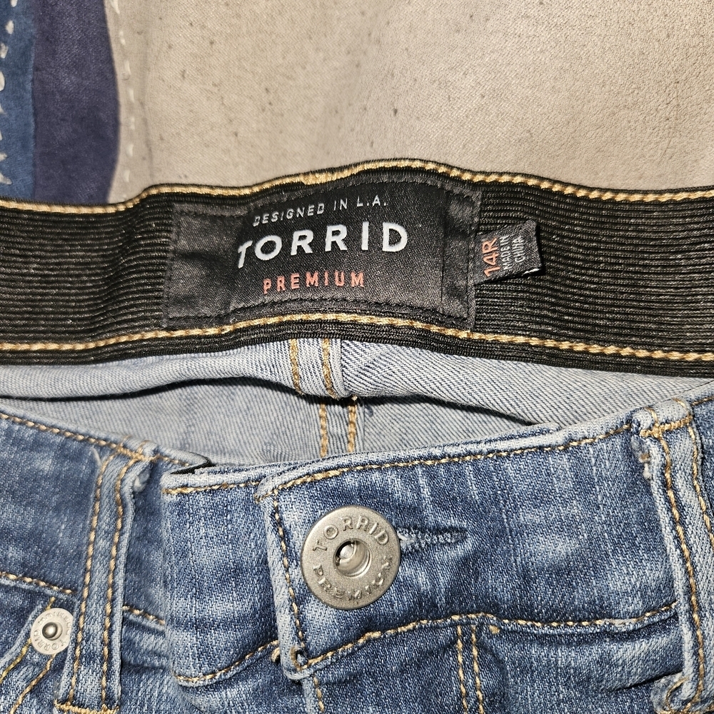 Torrid Classic Blue Ripped Skinny Jeans - Picture 2 of 2